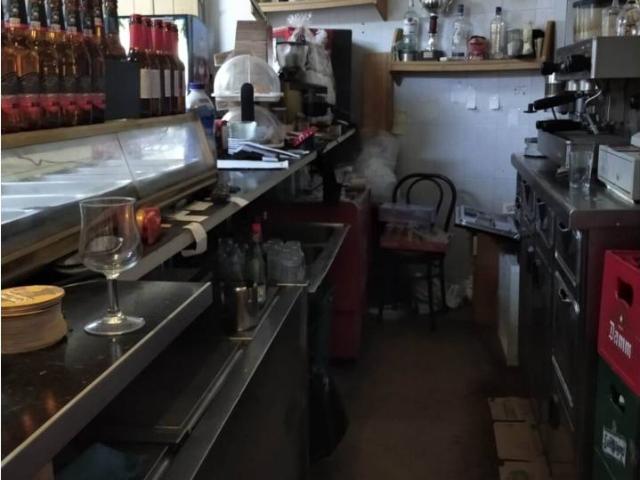 Traspasa Restaurante Bar C3 en El Guinardó sin Terraza