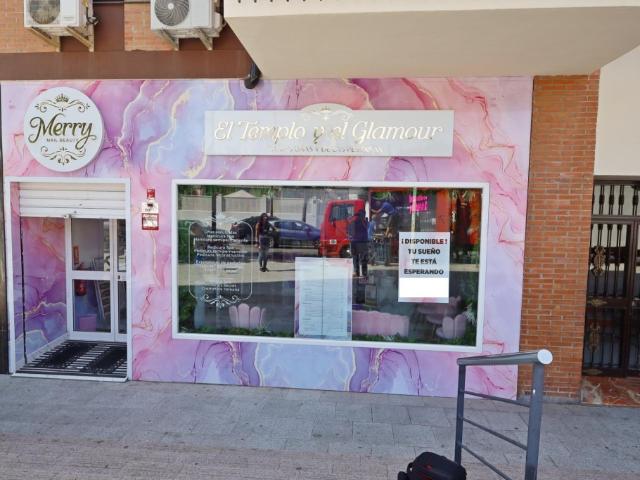 Traspaso y alquiler de negocio de Spa y belleza en el centro de Benalmádena