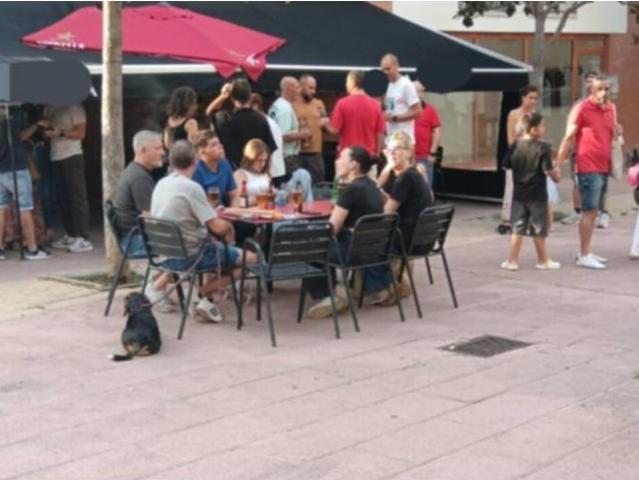 Traspaso Bar C2 con salida de humos can vidalet