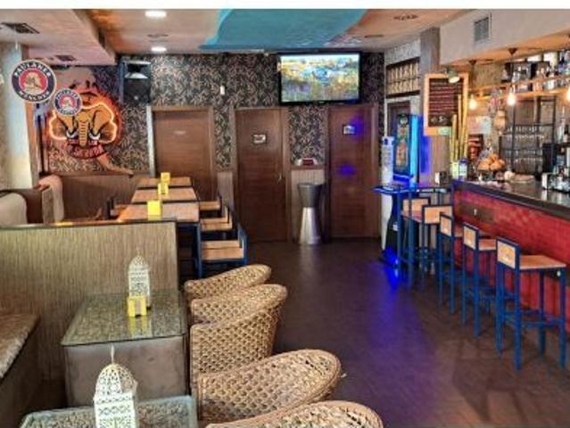 ? Traspaso Café Bar en pleno centro con gran terraza y negocio en funcionamiento