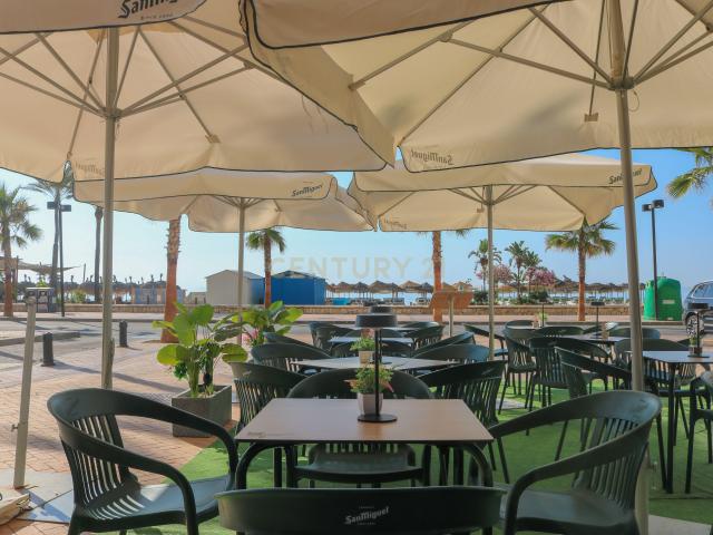 Traspaso Cafetería Llave en Mano en Primera Línea de Playa en Fuengirola