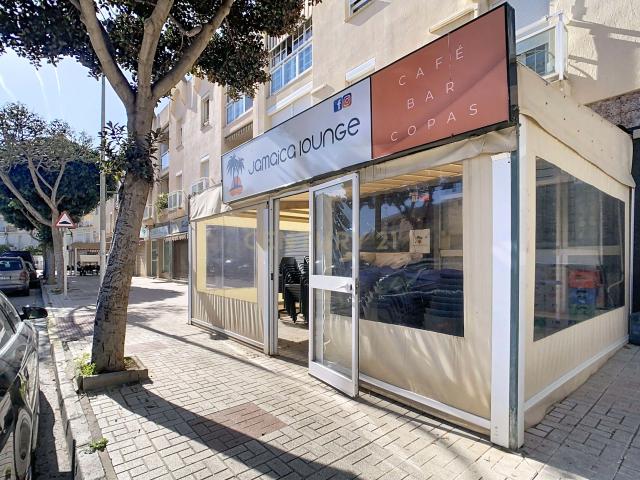 Traspaso de Bar con Licencia en Torremolinos – Excelente Ubicación y Clientela Consolidada