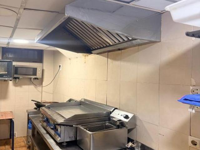 TRASPASO DE BAR DE TAPAS EN LA CHANA Las Torres
