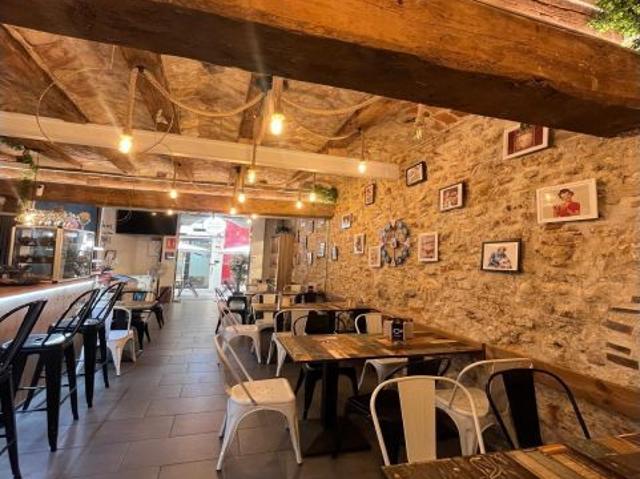Traspaso de Bar Totalmente Reformado en el Centro de Tortosa