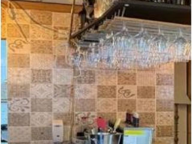 TRASPASO DE EXCELENTE LOCAL COMERCIAL CON SALIDA DE HUMOS ZONA CENTRO DE ALICANTE