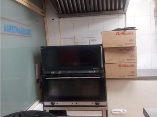 TRASPASO DE LOCAL COMERCIAL ZONA ENSANCHE CON SALIDA DE HUMOS