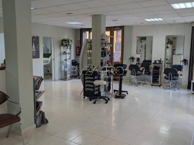 TRASPASO DE PELUQUERÍA EN EL CENTRO DE LA LAGUNA
