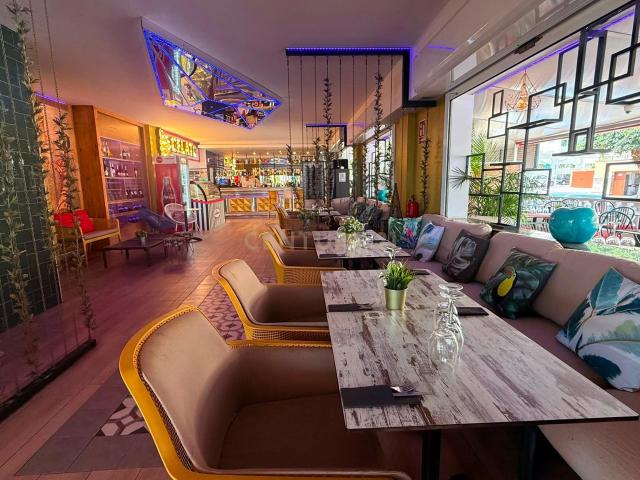 TRASPASO DE RESTAURANTE EN PLAYA PARAÍSO