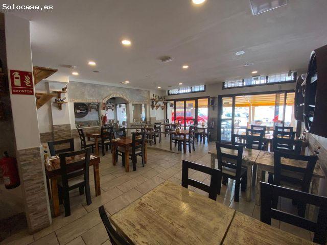Traspaso de restaurante/pizzería con terraza grande en el centro de los cristianos