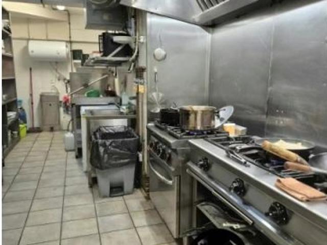 TRASPASO RESTAURANTE 220m2 BARCELONA