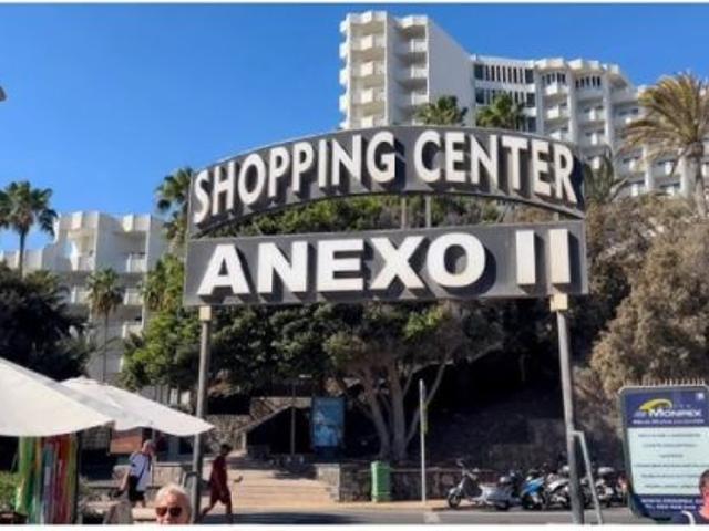 Traspaso Restaurante con terraza en Centro Comercial Anexo II en Playa del