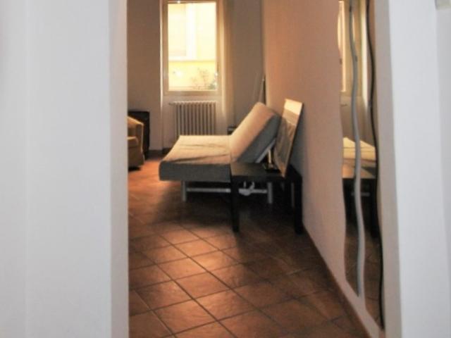 TRASTEVERE BILOCALE RISTRUTTURATO