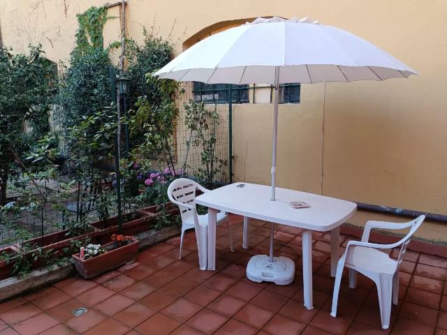 TRASTEVERE RENOVATED FLAT + OUTDOOR SPACE All INCLUSIVE Cribmed