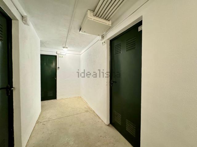 Trastero, Zona Centro Comercial Torrequebrada, Benalmádena