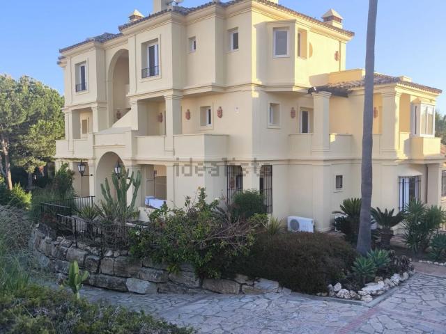 Trastero, Casares