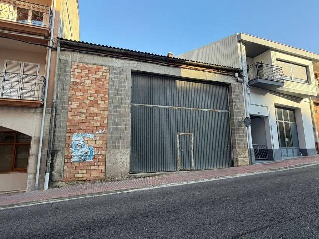 Trastero en venta en Artesa de Segre, de 240 m² por 90.000