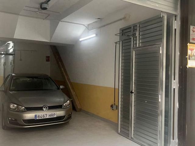 Trastero en venta en calle De la Mare de Déu Dels Àngels, Santa Coloma de Gramanet, de 6 m² por 19.000