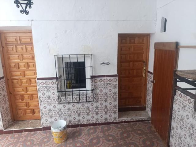Trastero en alquiler en Valdepeñas, Buena