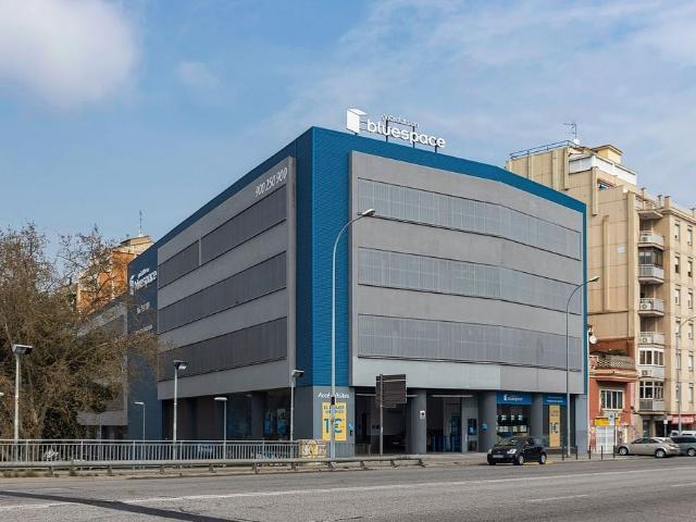 Trastero en alquiler en avenida De Pi i Margall, Sant Adrià de Besos, de 4 m² por 102