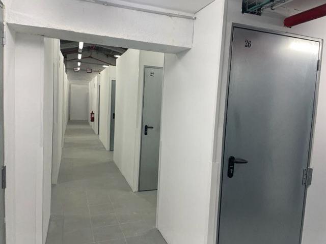Trastero en alquiler en calle De Vallirana, Barcelona, de 1 m² por 55