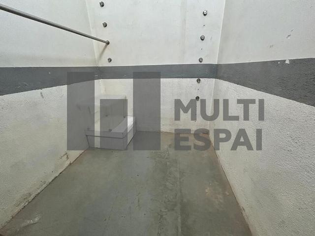 Trastero en alquiler en calle De Calàbria, Barcelona, de 3 m² por 150