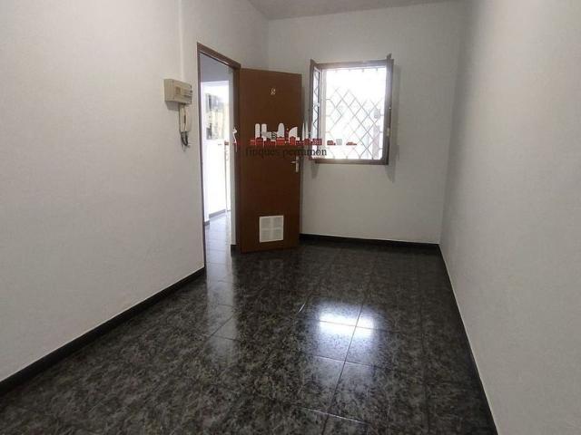 Trastero en alquiler en calle De Joan Blanques, Barcelona, de 10 m² por 260
