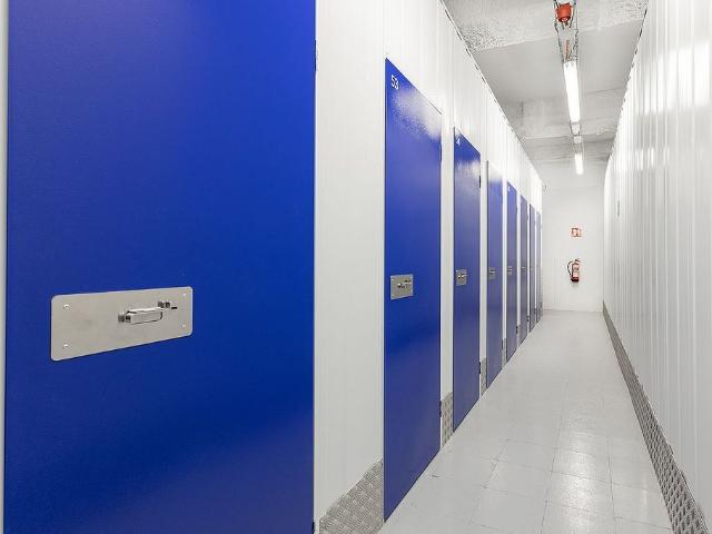 Trastero en alquiler en calle De la Indústria, Barcelona, de 2 m² por 75