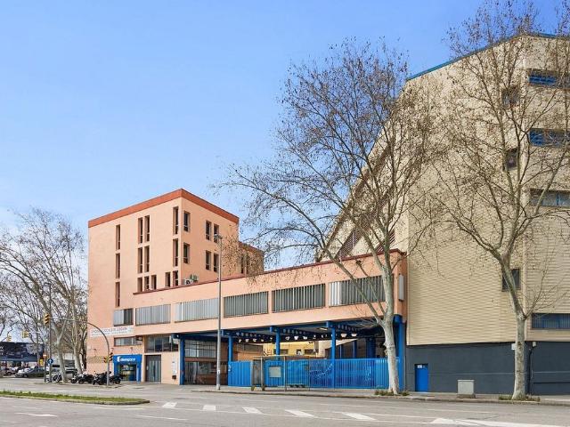 Trastero en alquiler en calle De Santander, Barcelona, de 3 m² por 80