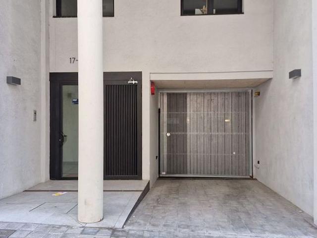 Trastero en alquiler en calle Mare de Déu del Carmel, Barcelona, de 20 m² por 110