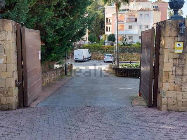 Trastero, Las Brisas, Marbella