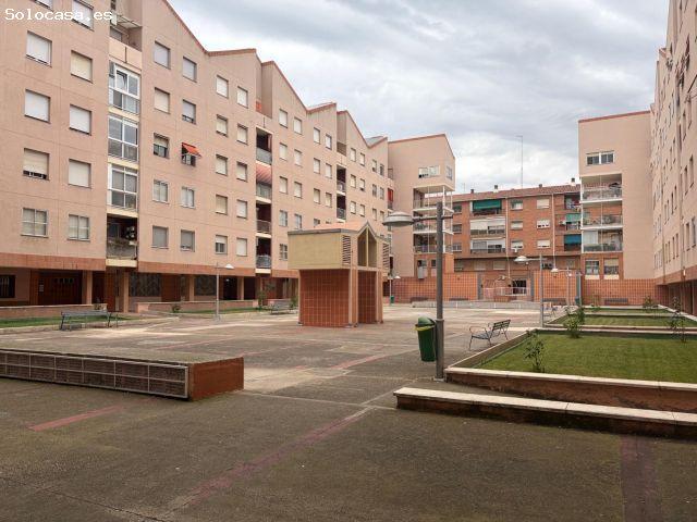 Trasteros en alquiler en Calle Adrián de Sasabe 60