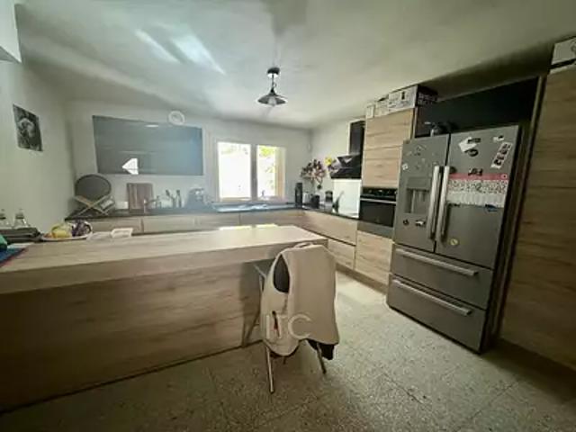 Trets 13530 Location appartement 3 pièces t3