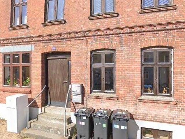 Treværelses lejlighed 1 km fra Odense C