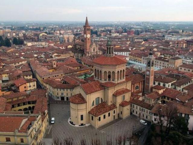 Treviglio monolocale completo con terrazzo 500eu