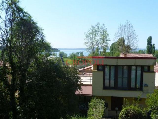 Villa quadrifamiliare 6 locali Rif. 2693