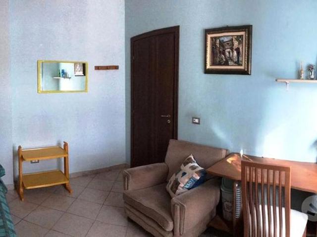 Tre camere in villa pressi Policlinico G. Marttino
