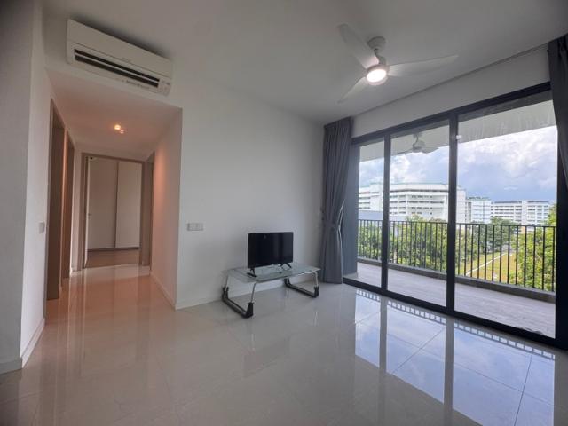 Treasure at Tampines Condominium For Sale, $1,690,000, 3 Bed 2 Bath 915 sqft $1,847.00 psf