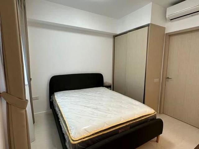 Treasure At Tampines D18, Condominium