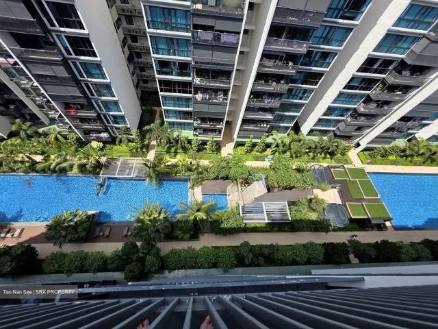 Treasure At Tampines D18, Condominium