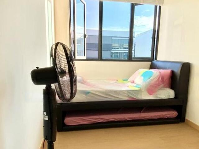 Treasure At Tampines D18, Condominium