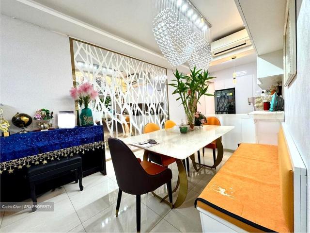 Treasure At Tampines D18, Condominium