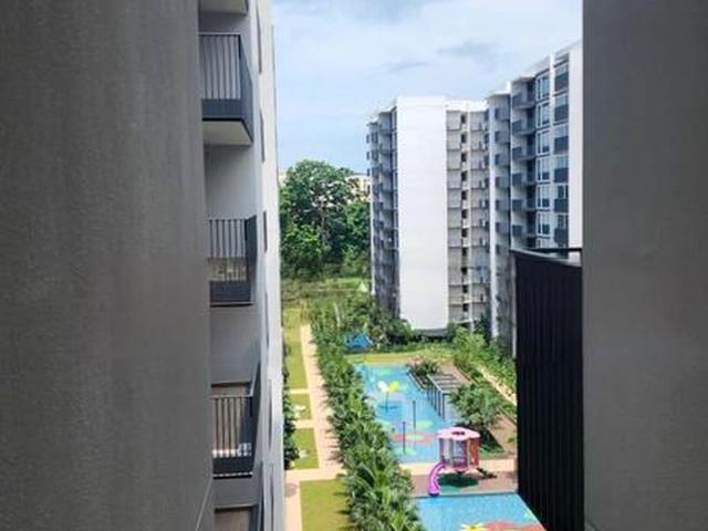 Treasure At Tampines D18, Condominium