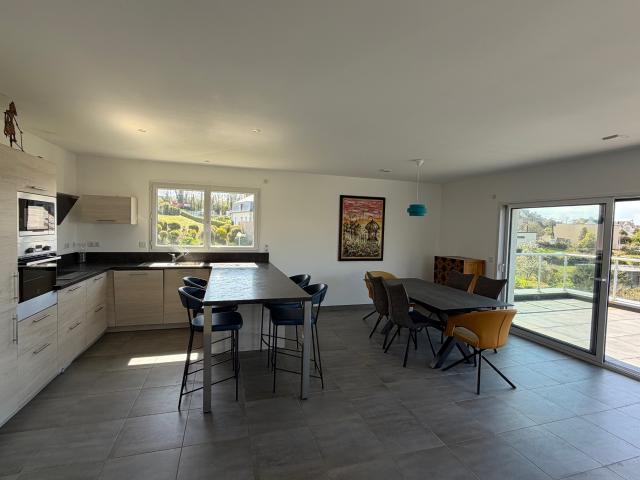 TREBEURDEN: Maison avec vue sur mer
