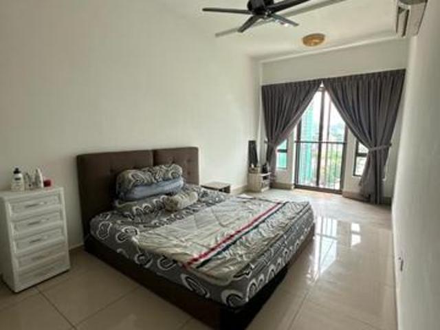 Tree Sparina 1300sft 2carpark High Floor Furnished Renovated
