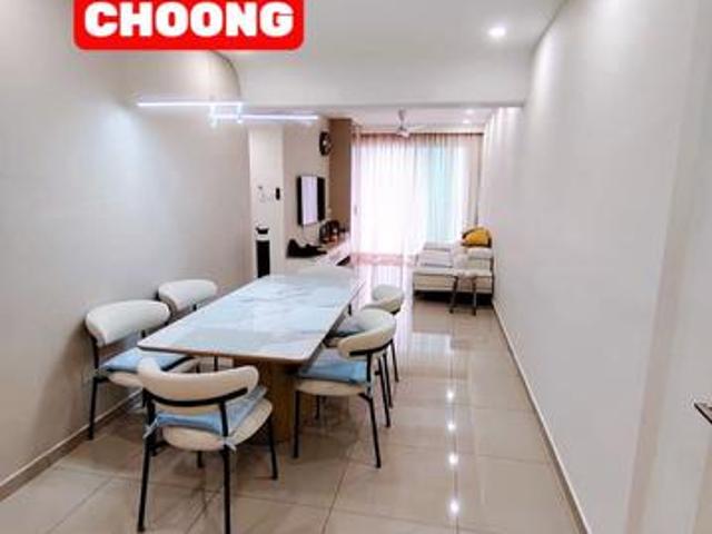 TREEO CONDO SUNGAI ARA BAYAN LEPAS FURNISHED RENOVATED 2 Cp CITY VIEW