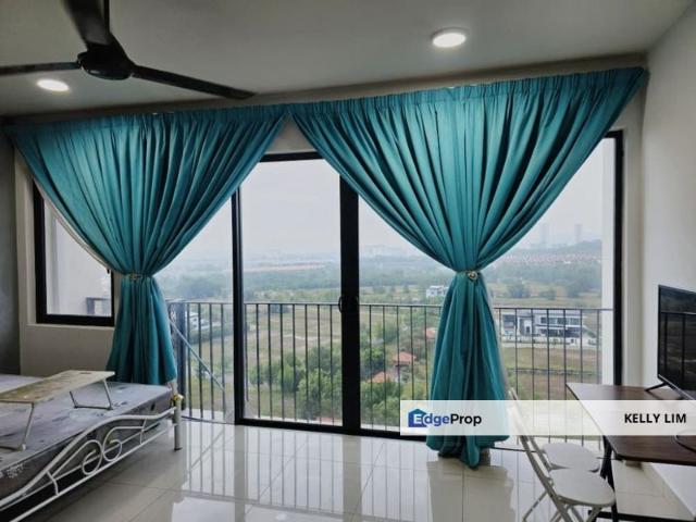 Trefoil Service Residence, Setia City