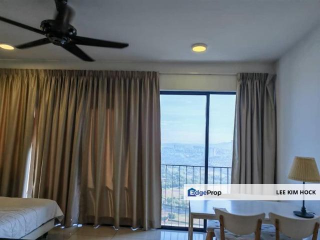 Trefoil Service Residence, Setia City