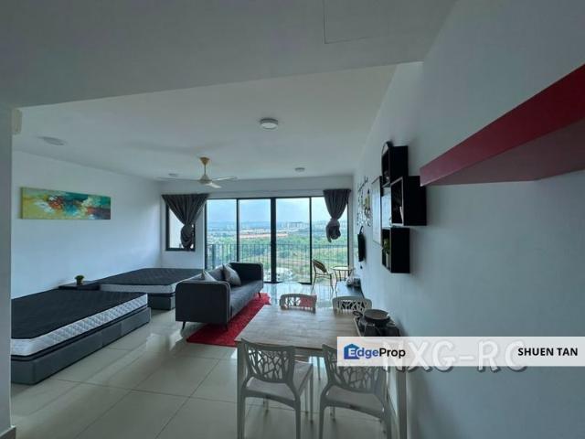 Trefoil Service Residence, Setia City
