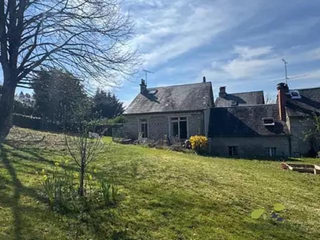 Treignac 19260 Achat / Vente maison 5 pièces t5 terrasse cave