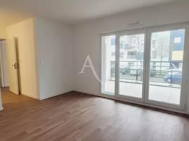 Trélazé 49800 Location appartement 3 pièces t3 parking
